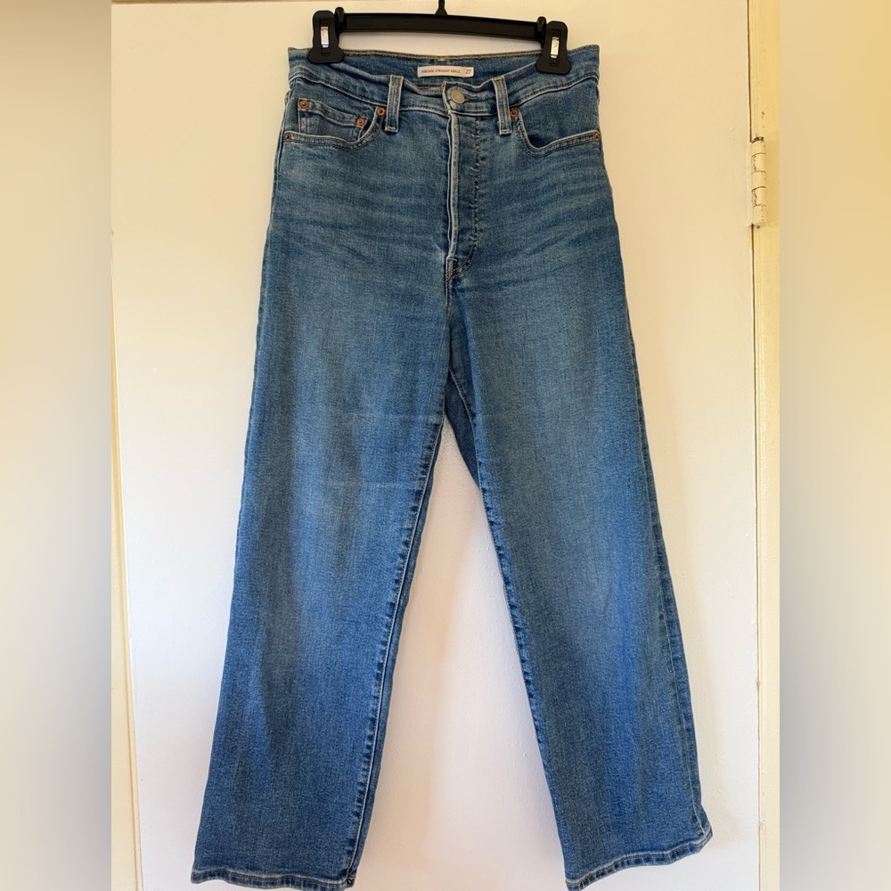 Women’s Levi’s high waisted ribcage straight ankle blue jeans